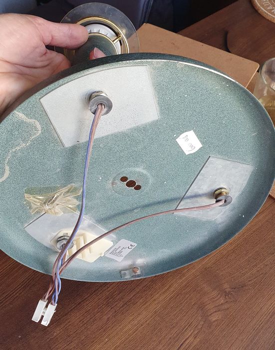 Plafonieră cu trei becuri