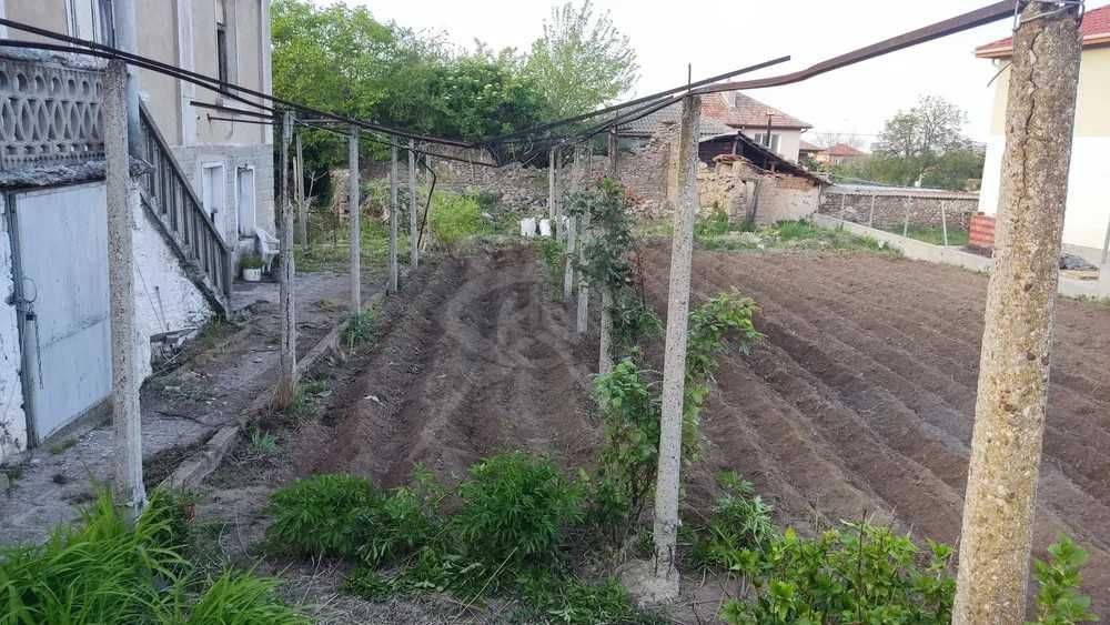 Продава се Къща в с. Тополово, Област Пловдив - 150 кв.м за 234 €/кв.м - Снимка #1