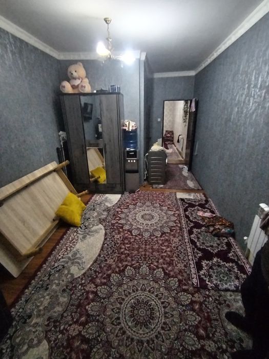 Urganch park yonda 2 xonali kv zudlik bn sotiladi