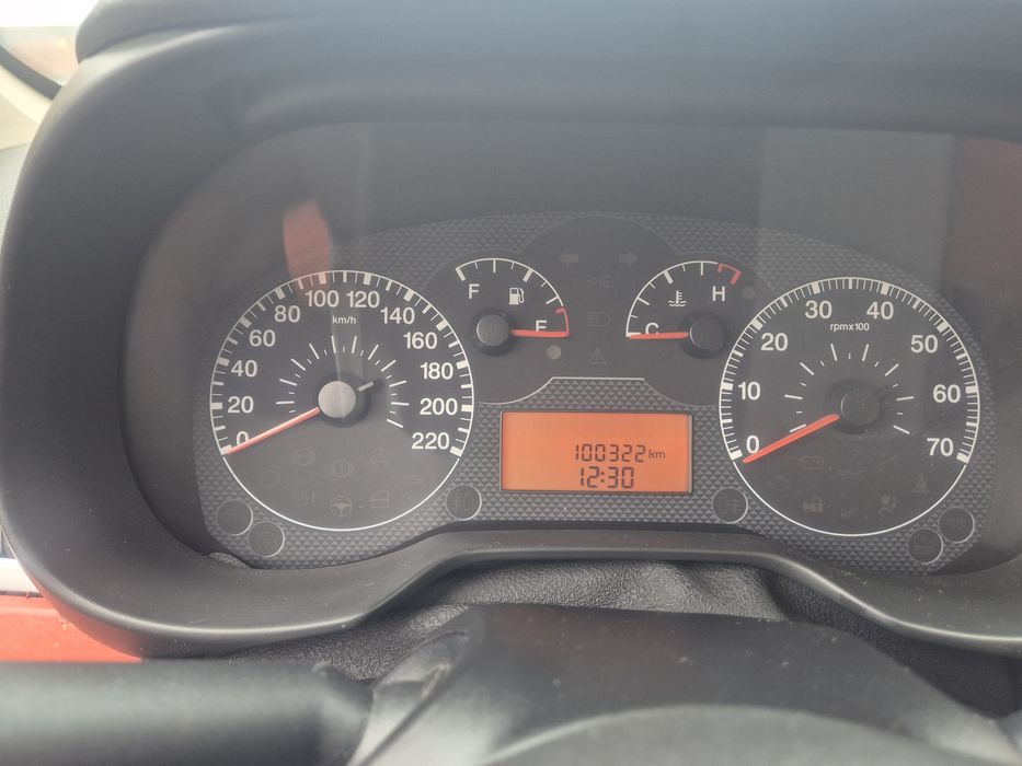 Fiat grande punto 1.4 benzina 100.000 km reali proprietar din 2011
