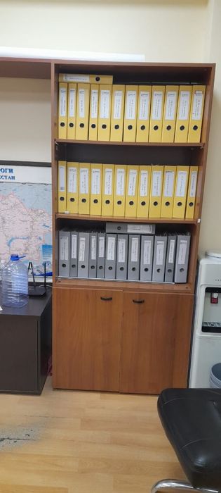 Офисная мебель шкафы столы