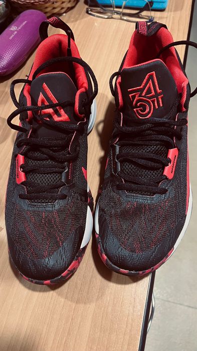 Маратонки NIKE- оригинални, купувани в Англия- 2 чифта