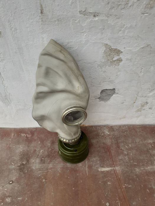 Срочно противагаз сотилади