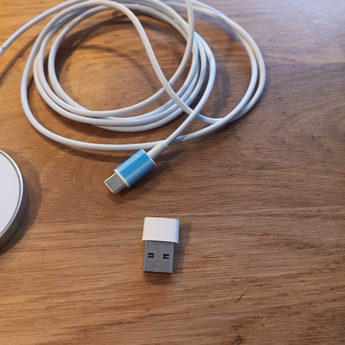 НОВО! 15W безжично MagSafe зарядно за iPhone и AirPods