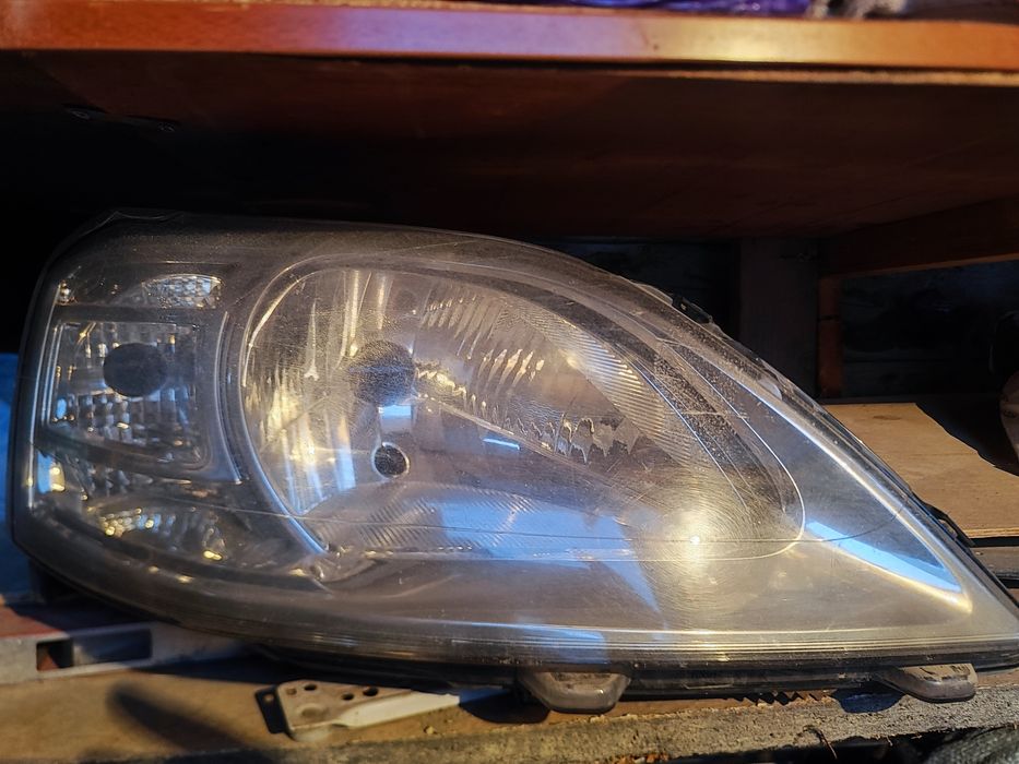 Фара правая Ларгус