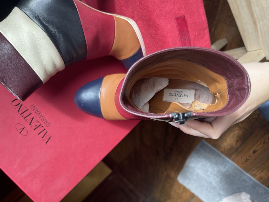 Valentino боти на висок ток