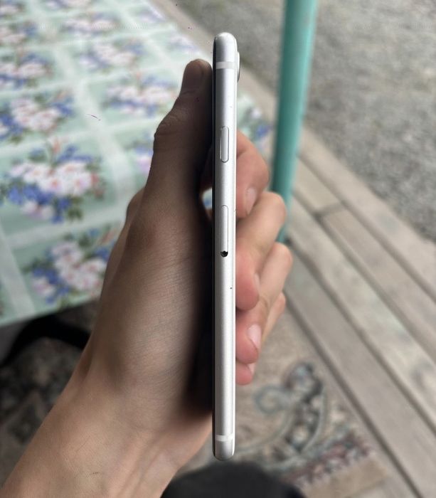 Apple IPhone SE 2020