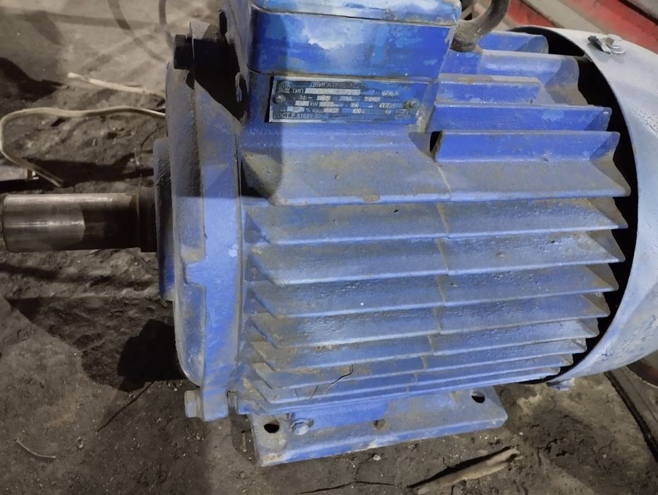 Электродвигатель 11 Квт 3000 об/мин