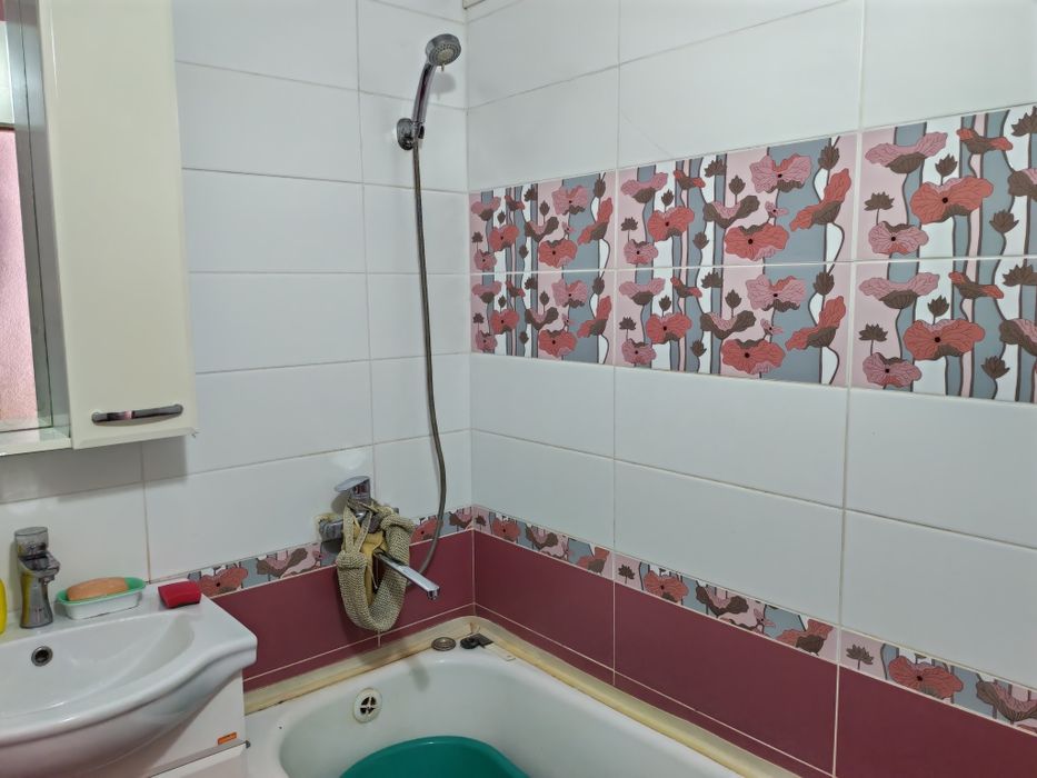 Продам 2 комнатную квартиру