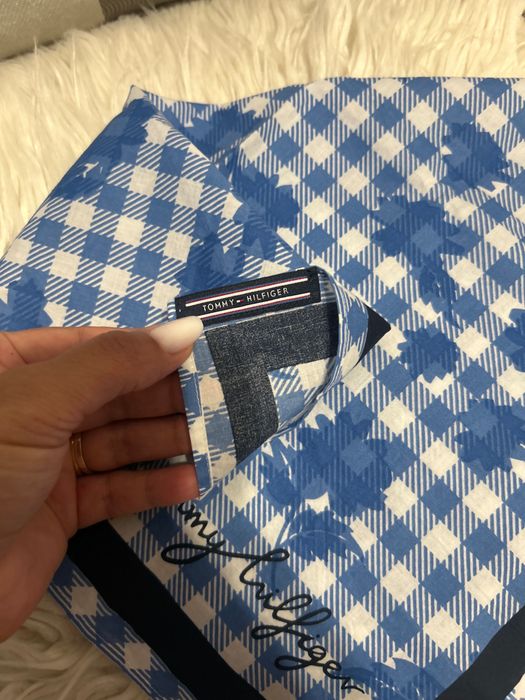 Eșarfă Tommy Hilfiger