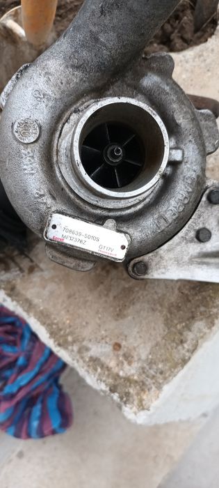 Продавам турбо и дебитомер рено лагуна 2