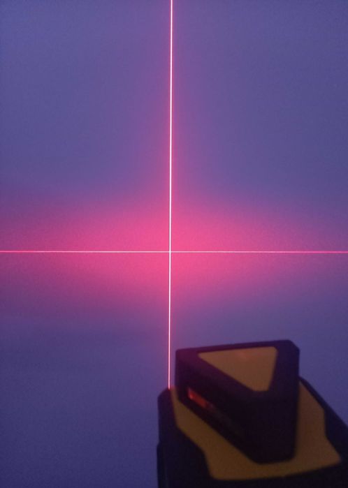 Лазерен нивелир "Dewalt"