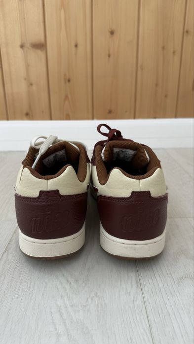 Оригинальный кроссовки Nike Ebernon
