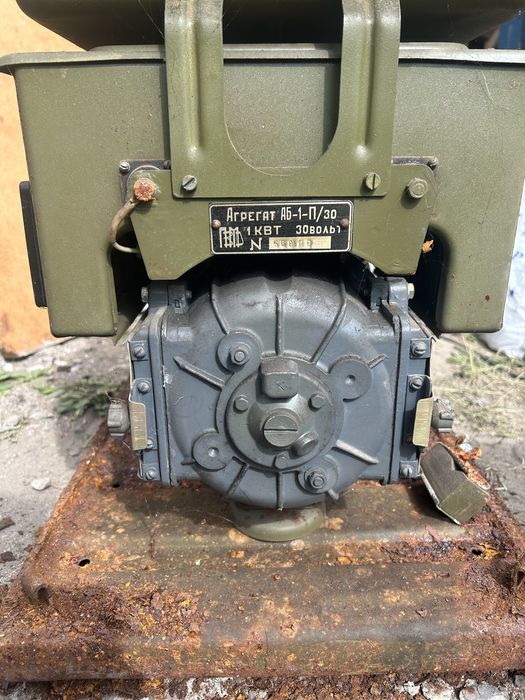 Генератор на бензине