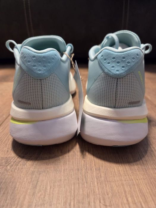 Нови дамски маратонки Adidas Adizero Boston 13 W (39 / 2/3)