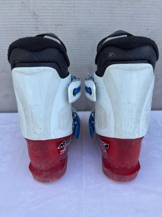 Clapari ski schi copii Nordica T2 prime marime Eur:28 Mondo:17.5