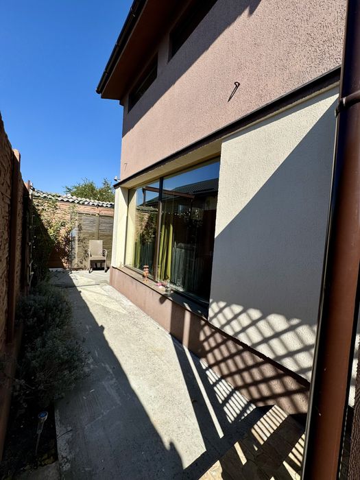 Casa P+M  cu garaj Auto