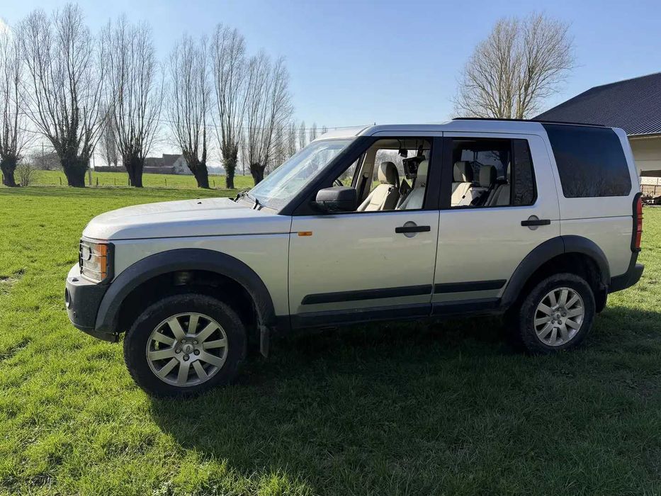Land Rover Discovery 3 2.7td V6 190к.с. 2008г. се продава на части