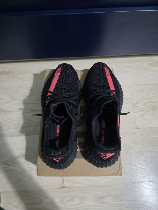 Adidas yeezy boost 350v2 Core Red 45/45.5