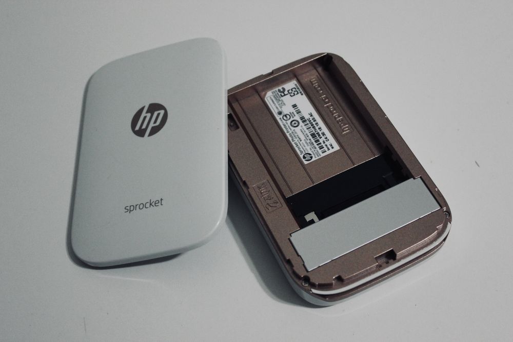 Карманный фотопринтер HP Sprocket