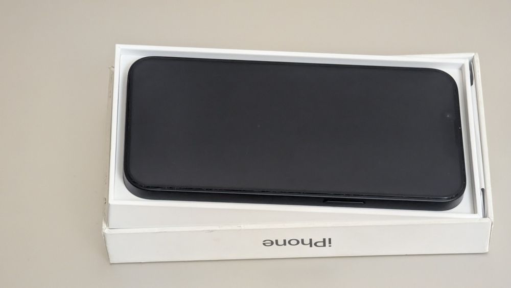 Iphone 16 e, 100%, sim-kartali, IDEAL, srochna sotiladi

550 y.e.