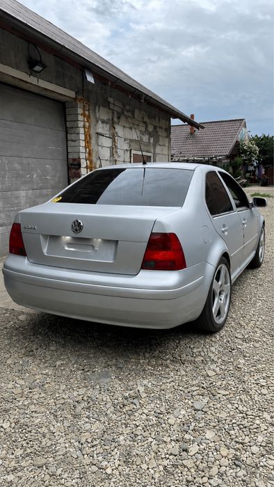 Vând VW bora 1.6 16V 105 cai