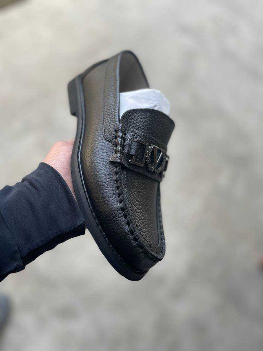 erkaklar oyoq kiyimi