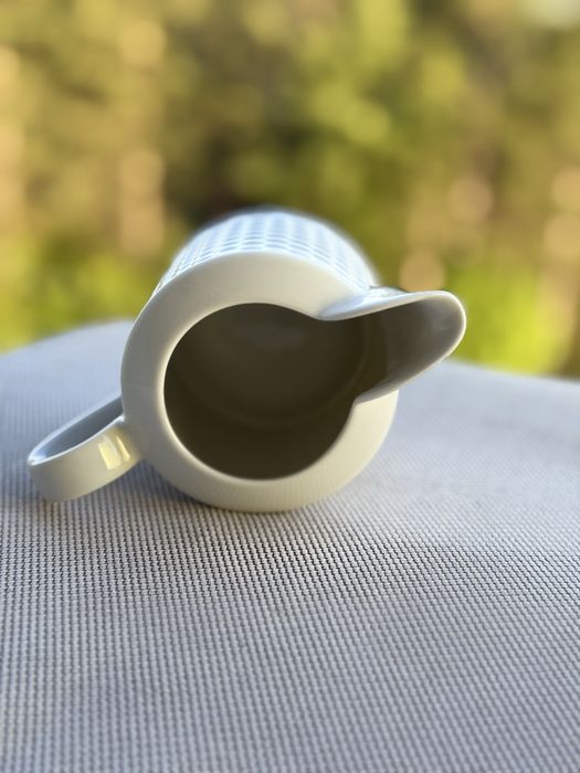 Превъзходна КАНИЧКА за мляко-БАВАРСКИ ПОРЦЕЛАН  Mitterteich- НОВА !!!