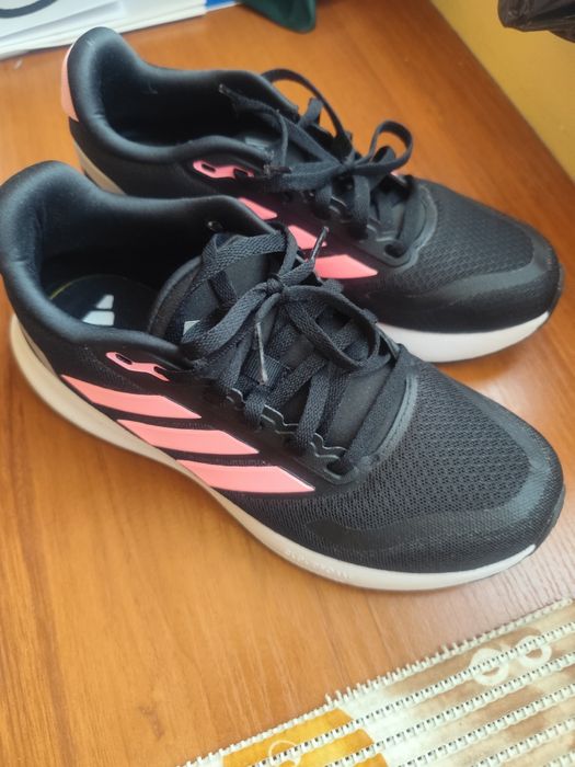 Маратонки Adidas за момиче