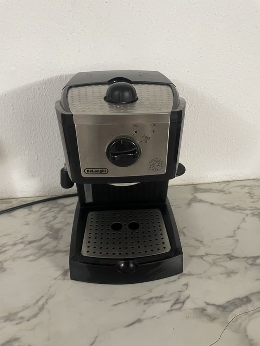 Продавам кафемашина Delonghi