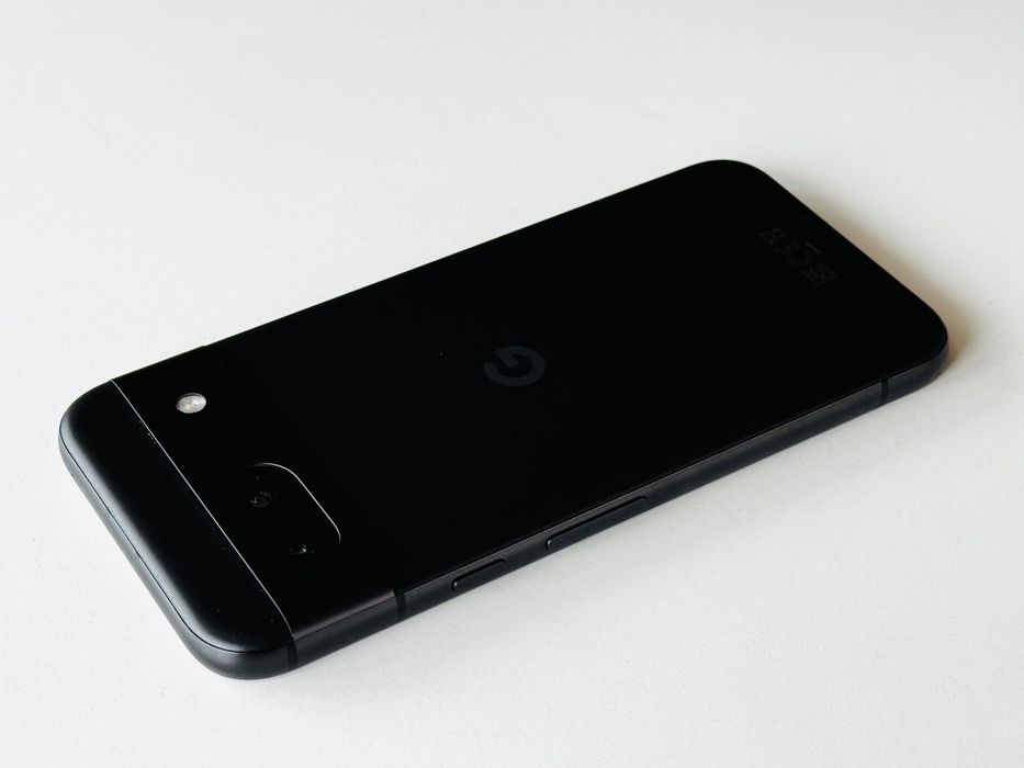 Google Pixel 8A 256GB Black Гаранция 6 месеца
