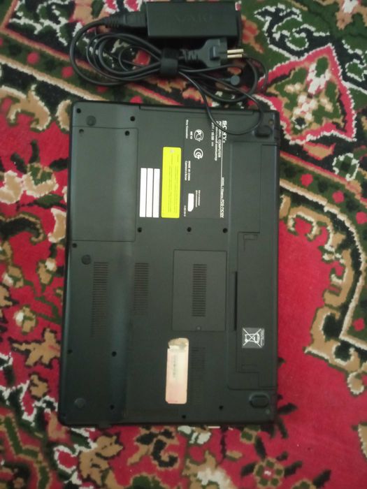 Sony Vaio noutbuk sotiladi