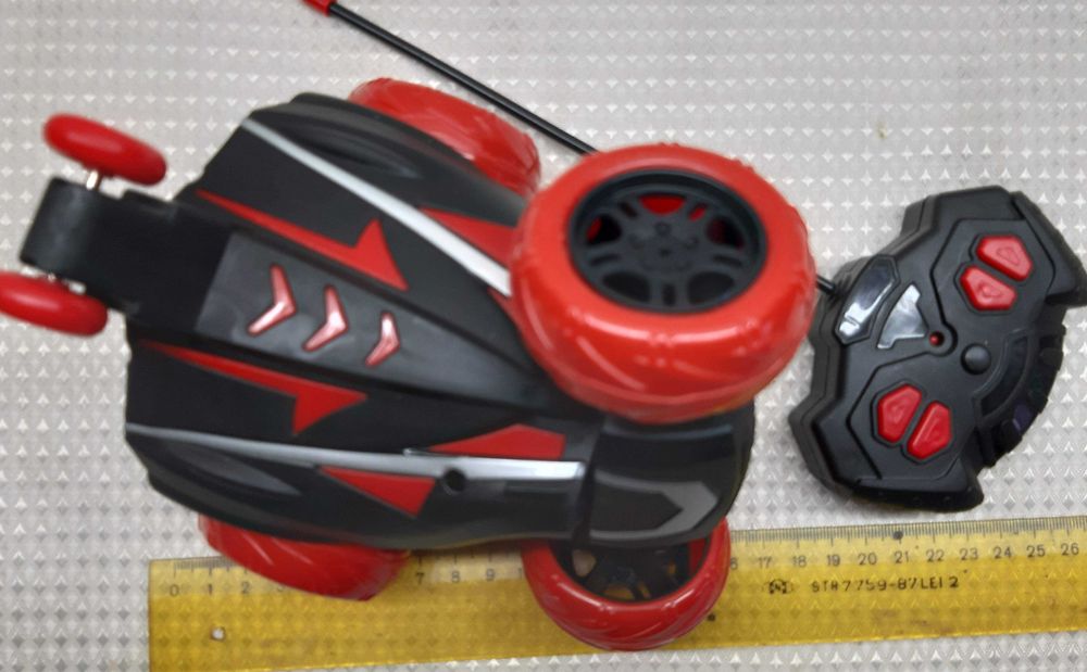 Jucarie masinuta cascadorie rotativa cu telecomanda la 360 de grade