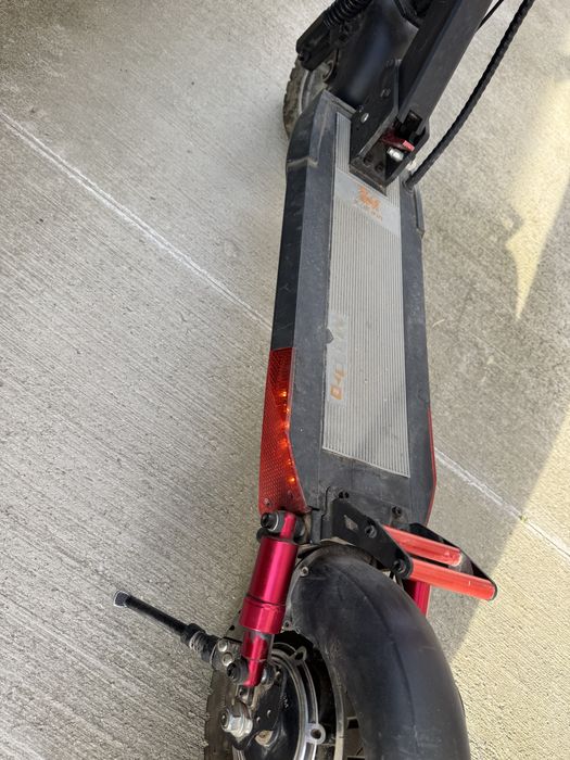 Електрическа тротинетка Kukirin M4 Pro – 500W, пробег 934 км