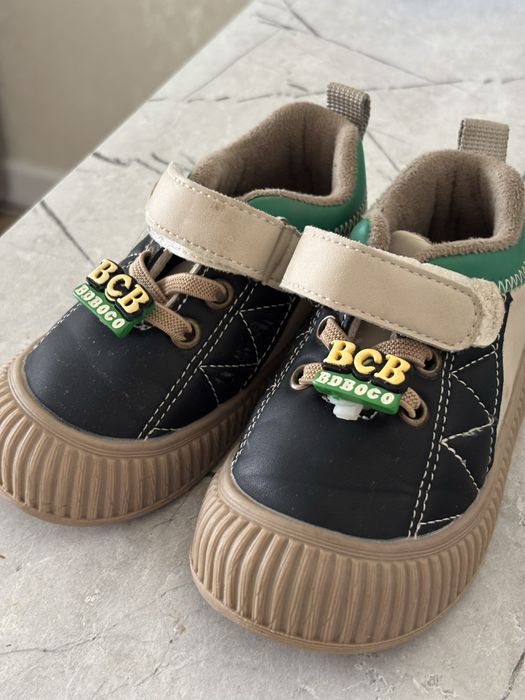 Теплые кроссовки на весну