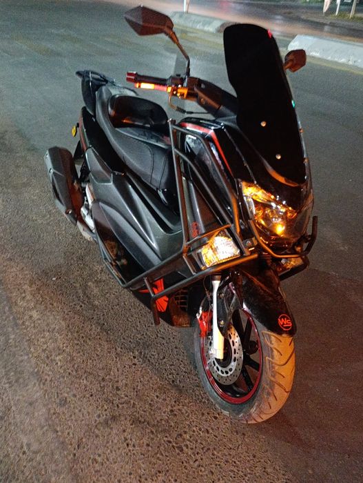 M Max sukuter sotiladi