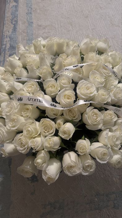 Продам 101 розу в корзине