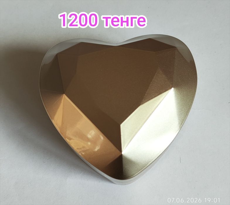Продам футляры для украшений.