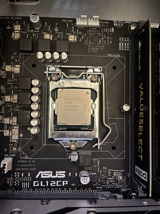 Calculator i5 8400 si rx 580 asus rog strix