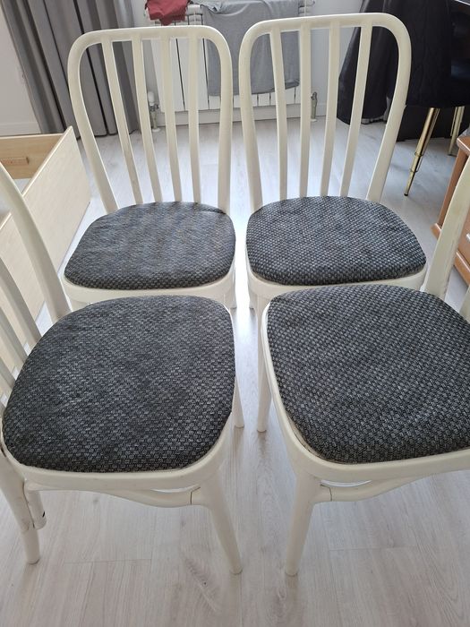 Продам стол и стулья