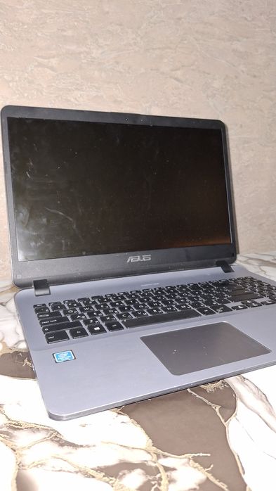 Ноутбук Асус СоникМастер