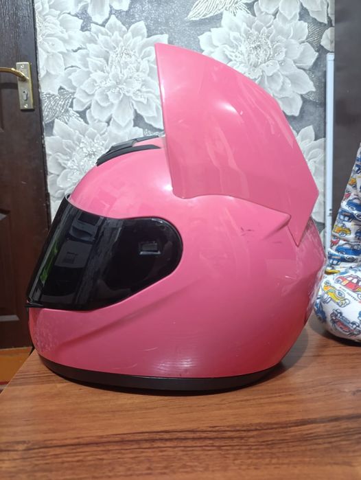 Шлем б/у  в хорошем состоянии