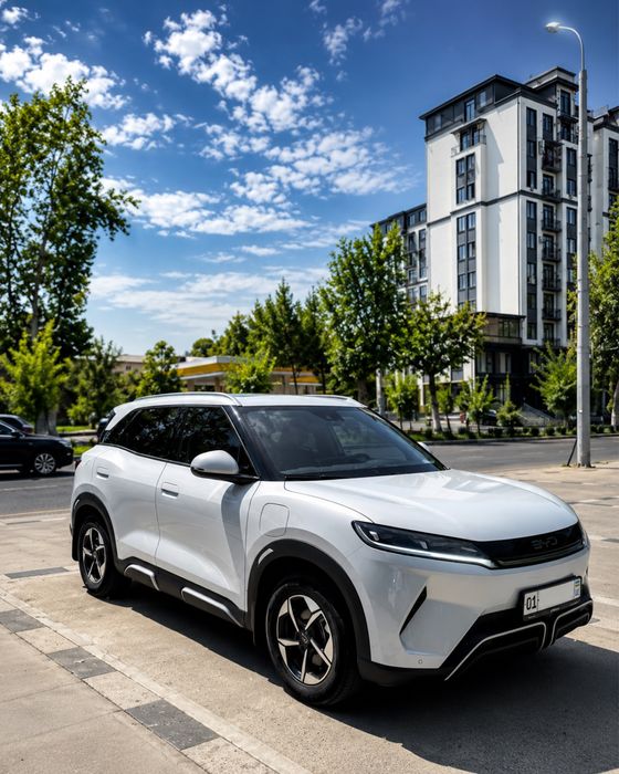 Официальный BYD Yuan Up 2025 года.
