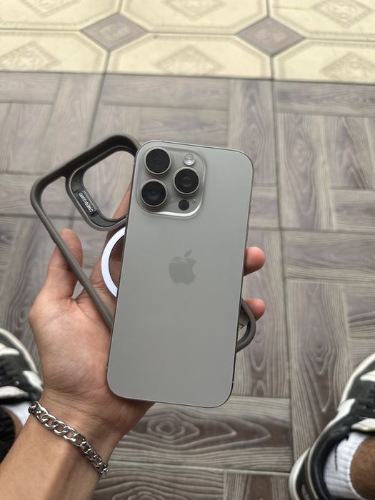 IPhone 16 pro в отличном состояний