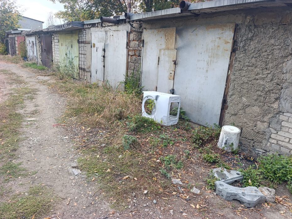 Продам гаражи общество восток