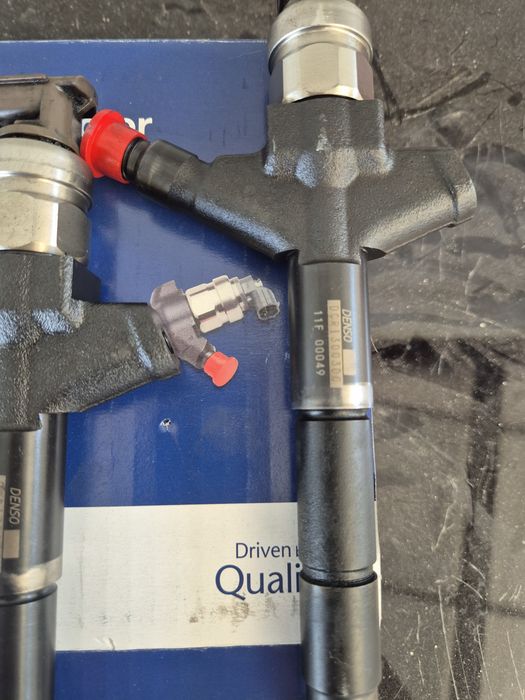 Injectoare Denso Nissan Navara,