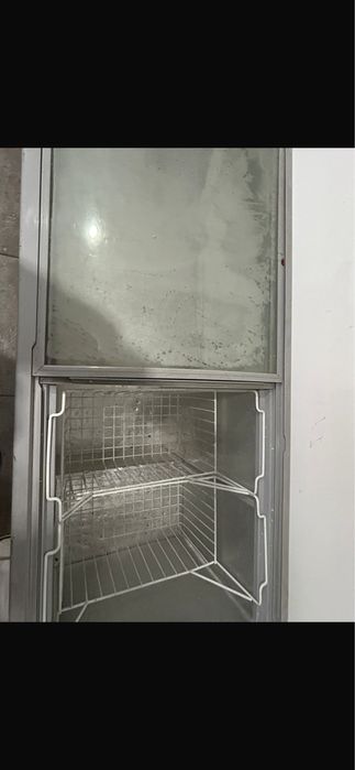 Продам морозильник