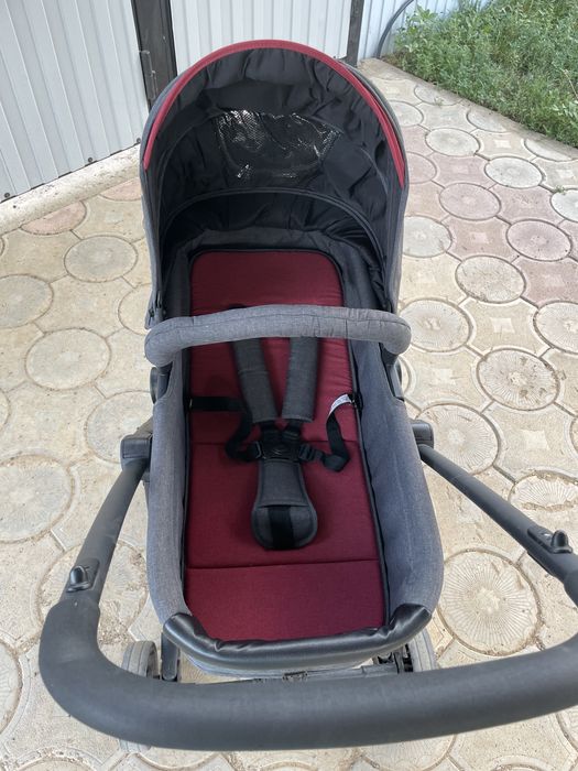 Детская коляска (трансформер)