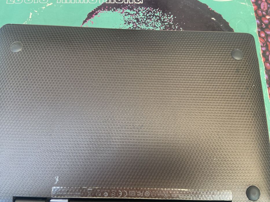 Tableta Asus cu tastaura inclusa