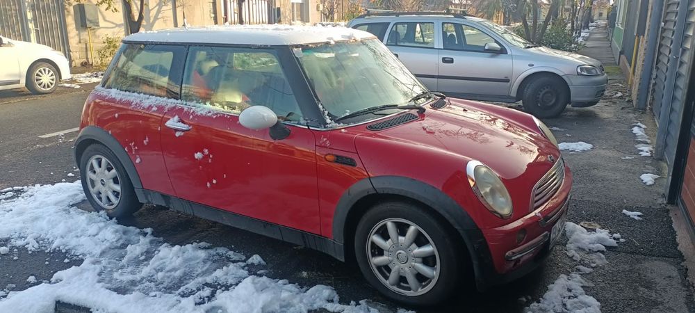 Minnie Cooper 1.6 benzină